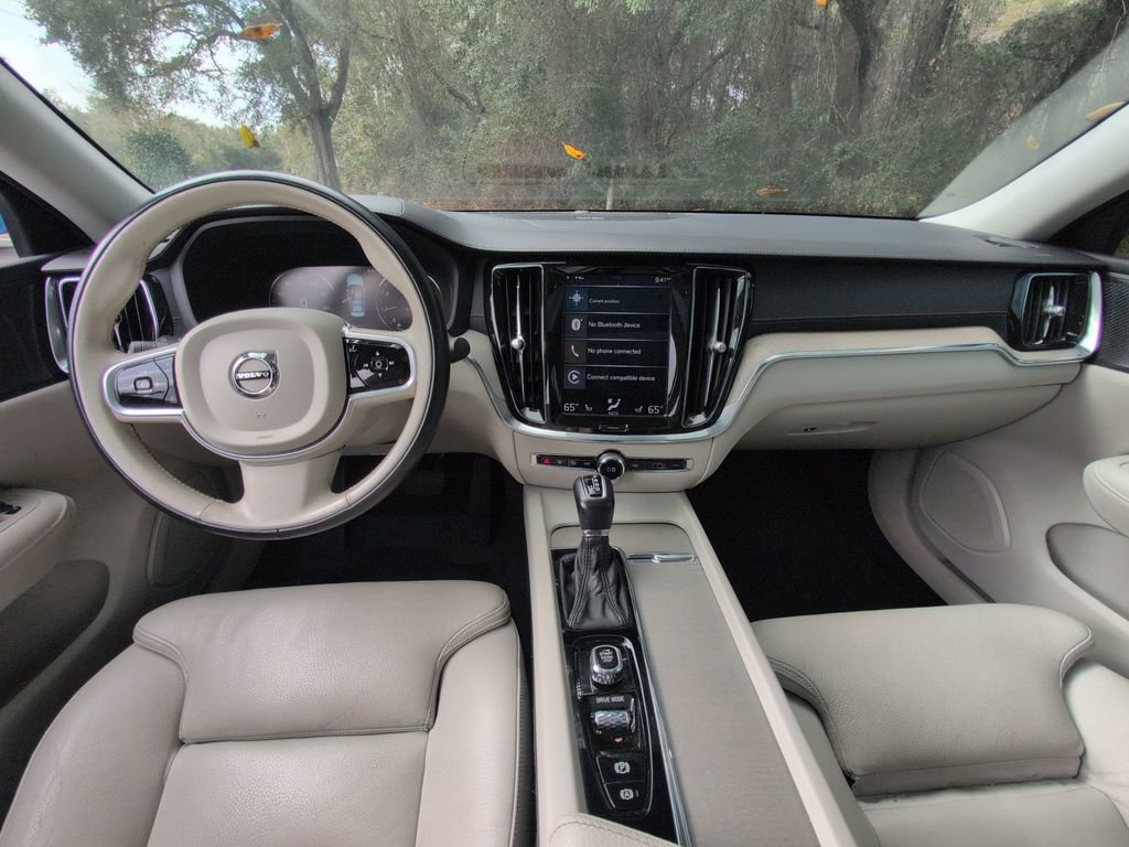 Used 2020 Volvo S60 T5 Inscription w/ Protection Package Premier image 28