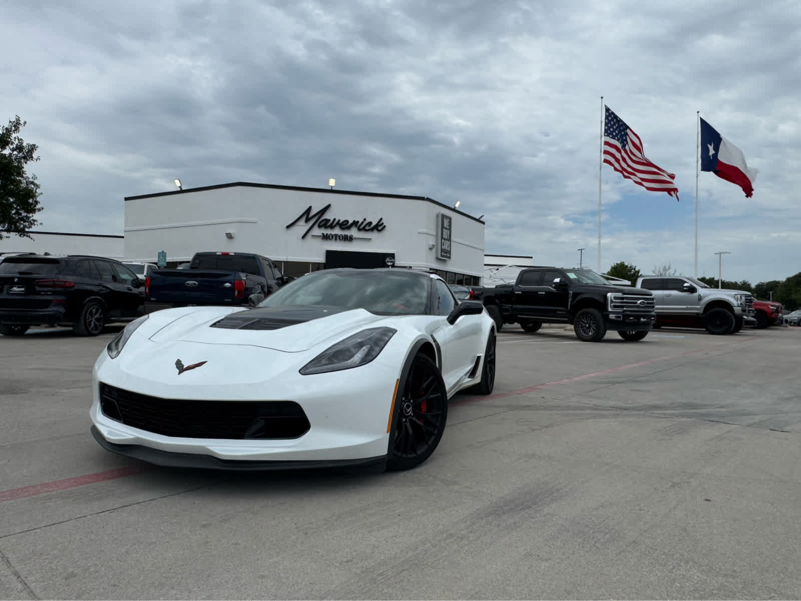 Used 2015 Chevrolet Corvette Z06 w/ 3LZ Preferred Equipment Group RWD image 1