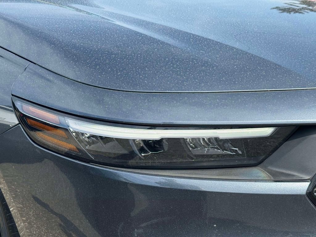 Used 2025 Honda Accord SE image 9