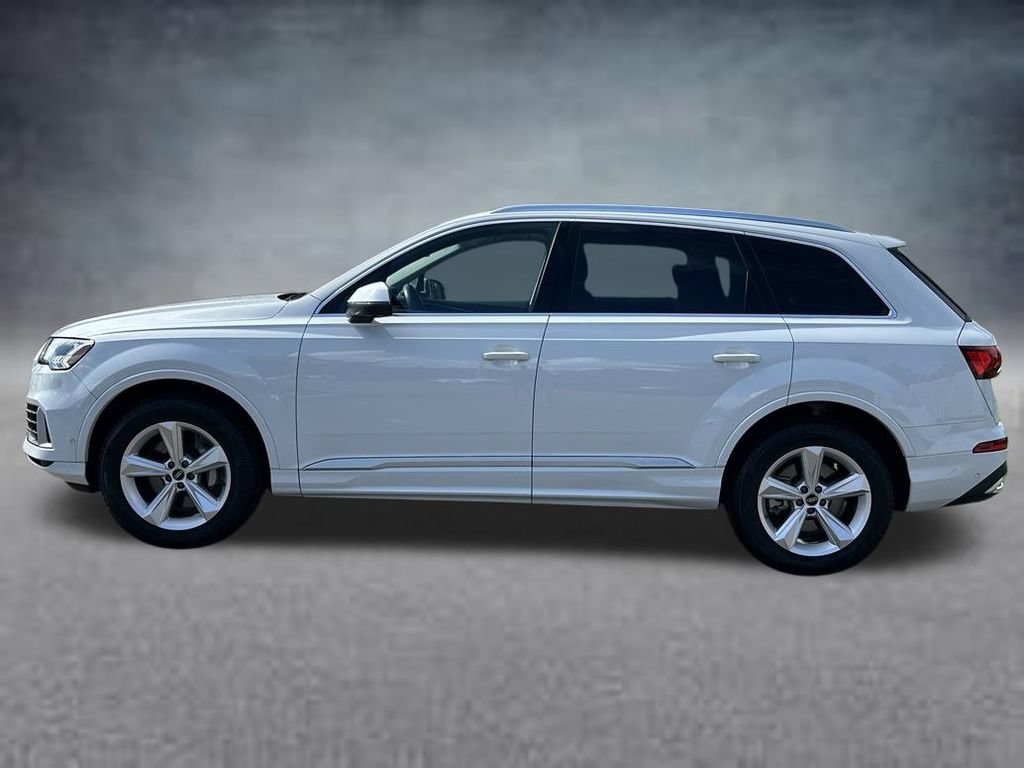 Used 2023 Audi Q7 3.0T Premium w/ Convenience Package AWD/4WD image 2