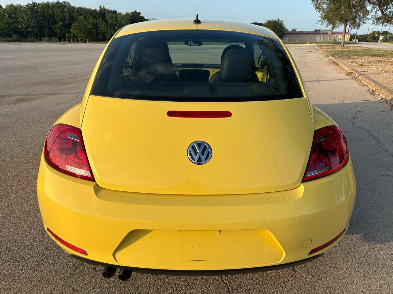 Used 2012 Volkswagen Beetle 2.5 FWD image 6