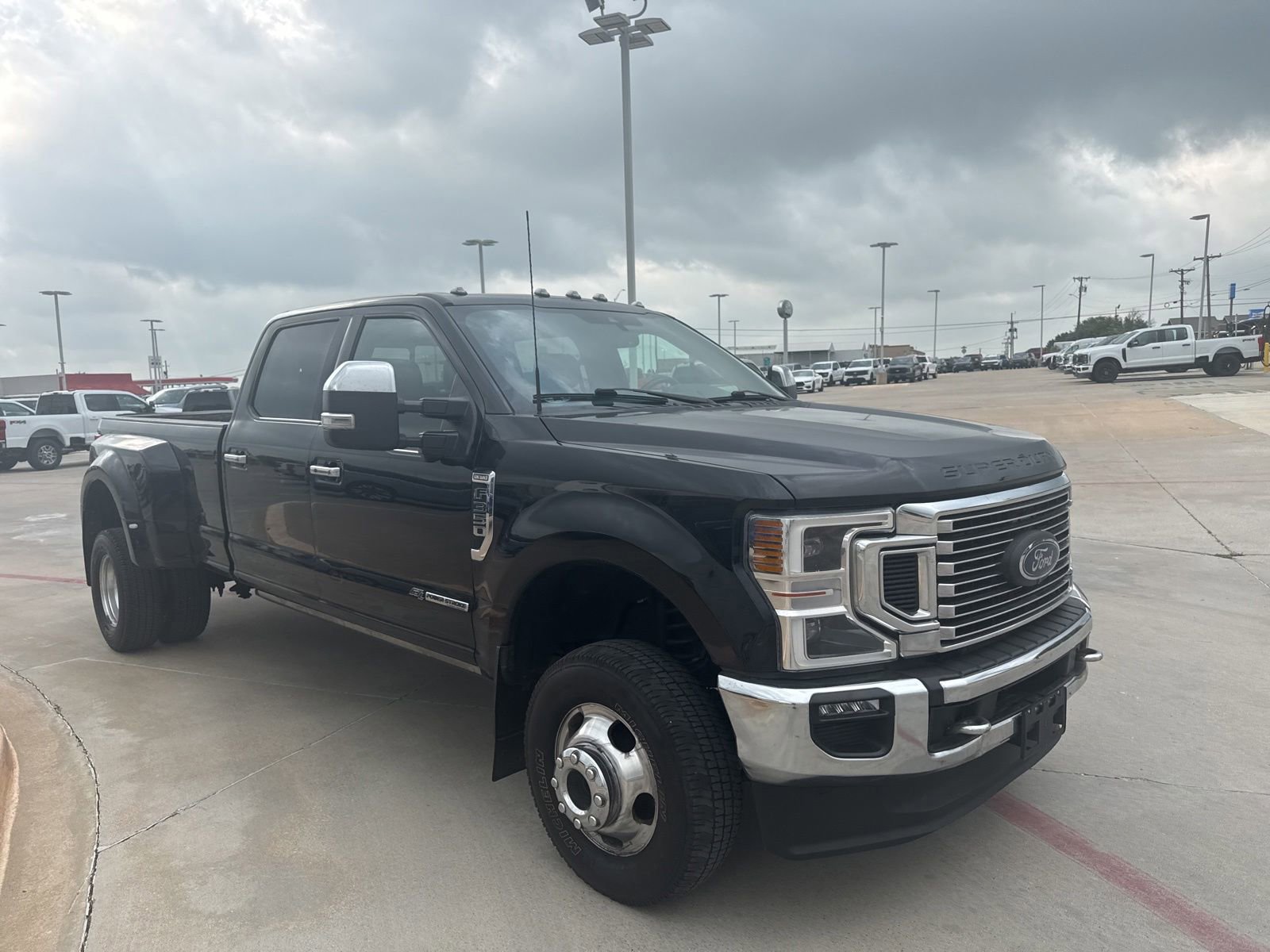 Used 2022 Ford F350 King Ranch w/ King Ranch Ultimate Package AWD/4WD image 3