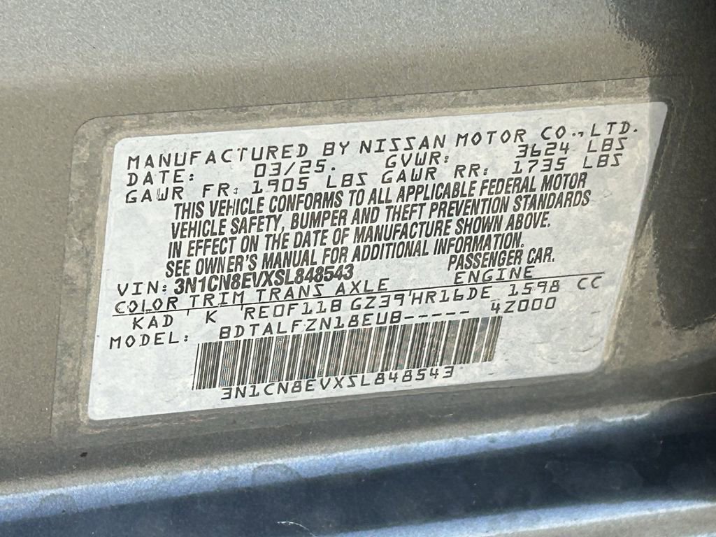 Used 2025 Nissan Versa SV w/ Trunk Package image 29