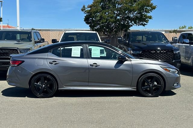 Used 2023 Nissan Sentra SR w/ Midnight Edition Package image 3