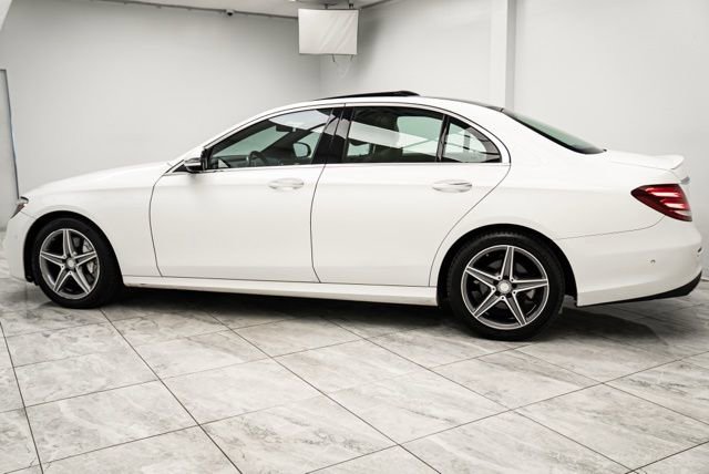 Used 2017 Mercedes-Benz E 300 4MATIC image 3