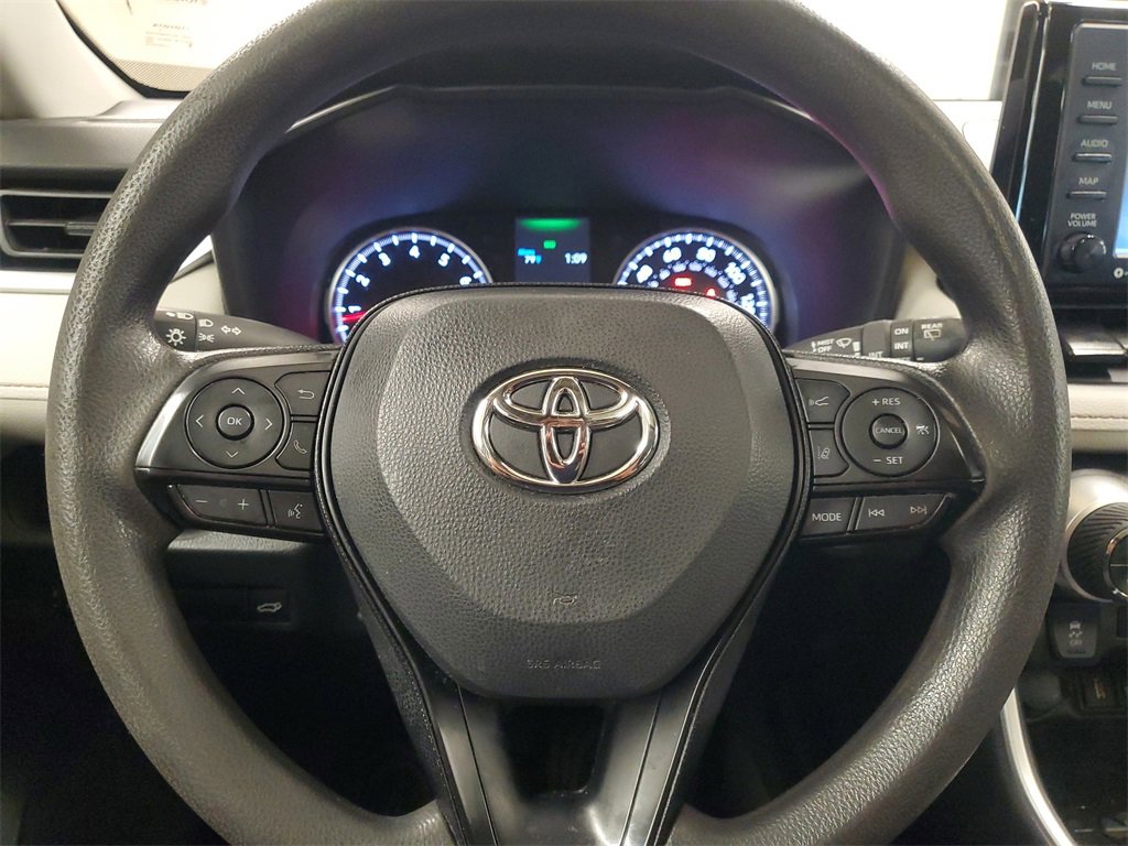 Used 2022 Toyota RAV4 XLE image 22
