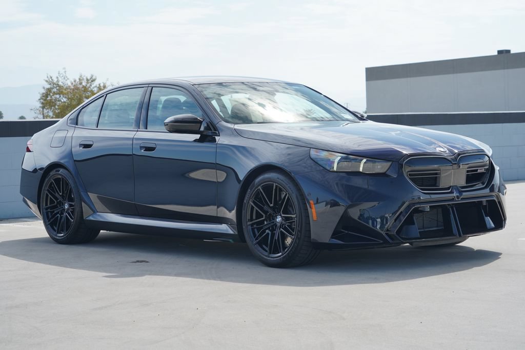 New 2027 BMW M5 w/ Executive Package AWD/4WD image 3