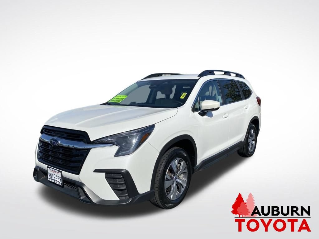 Used 2025 Subaru Ascent Premium AWD/4WD image 2