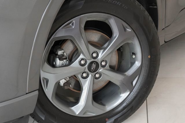 Used 2024 Ford Escape ST-Line image 2