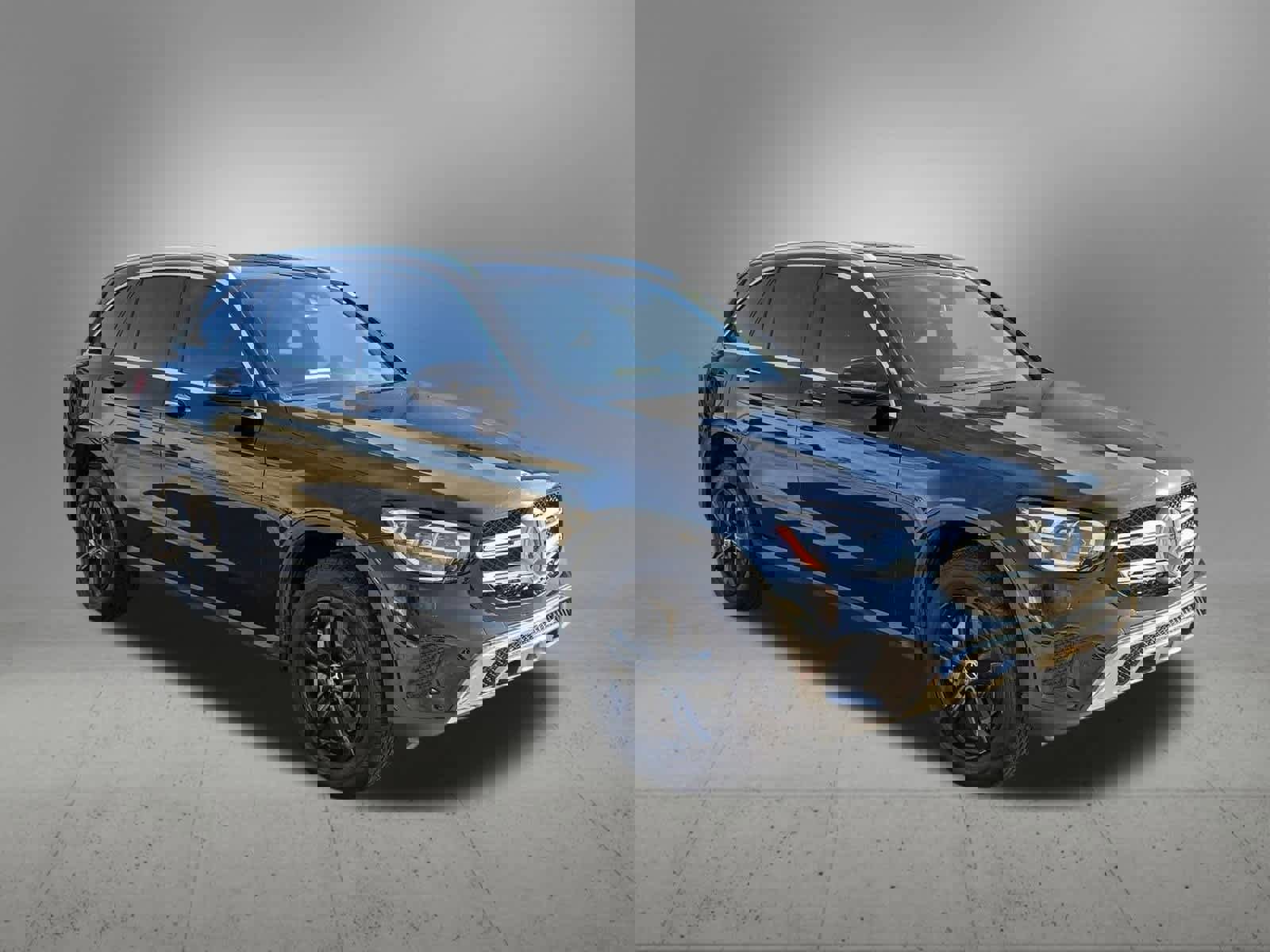 Used 2022 Mercedes-Benz GLC 300 image 8