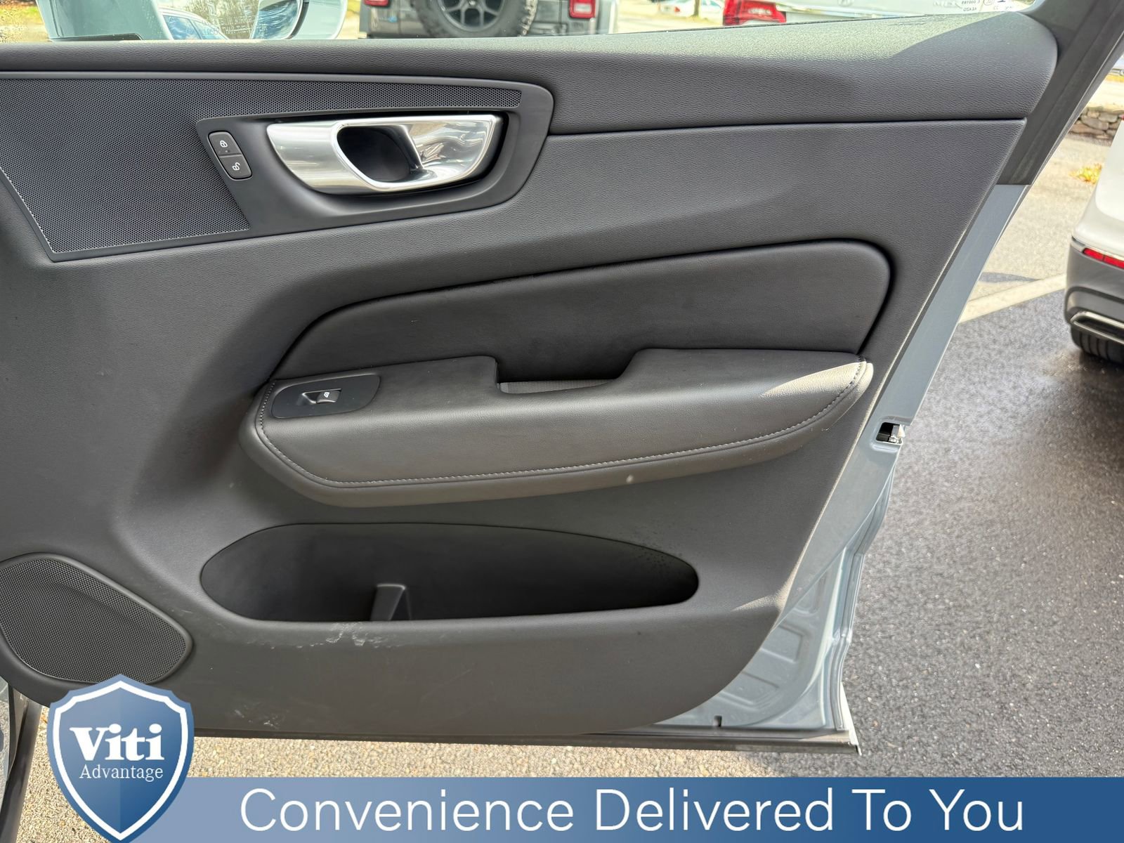 Used 2023 Volvo XC60 B5 Plus w/ Climate Package image 29