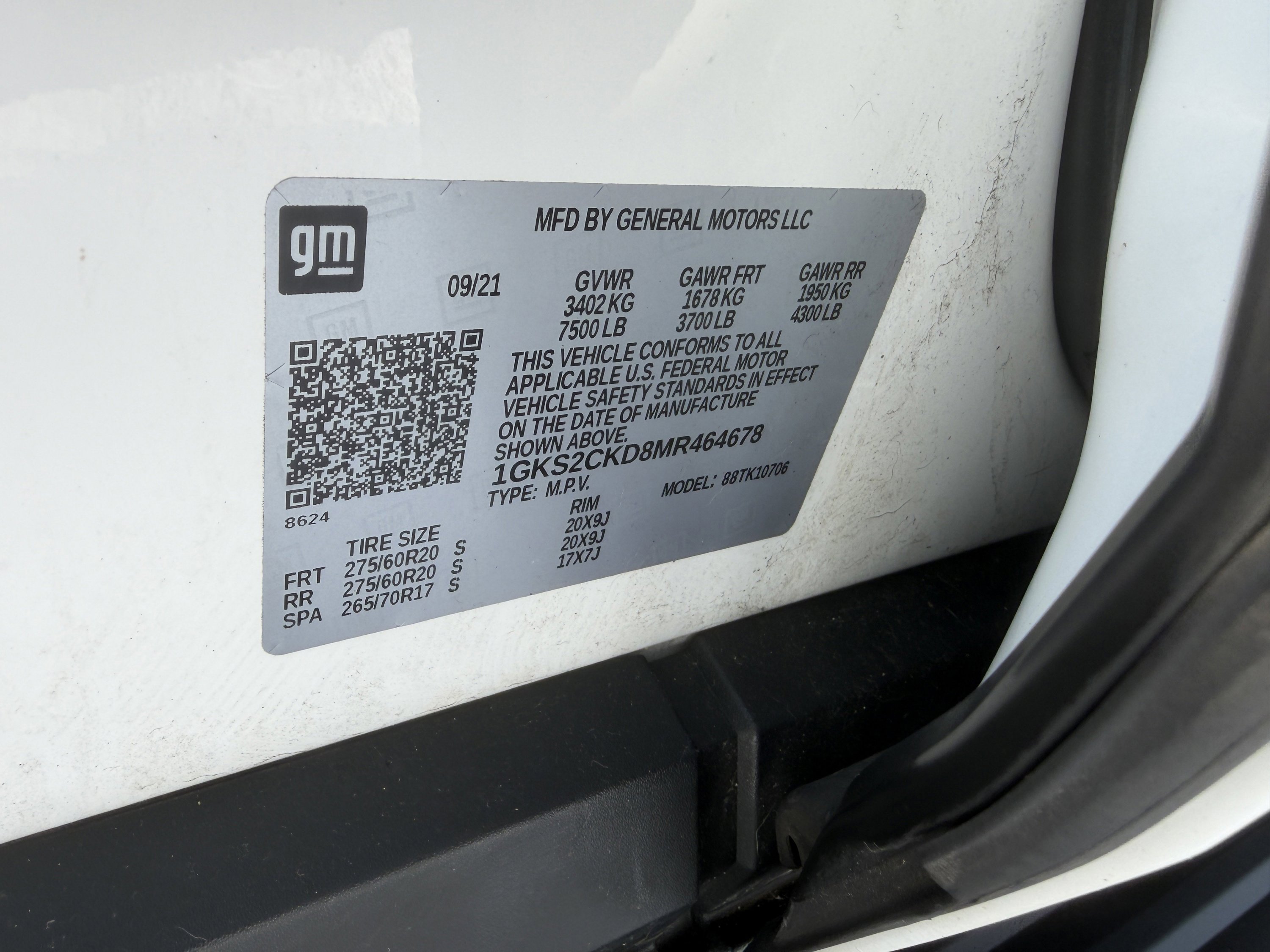 Used 2021 GMC Yukon AT4 w/ Technology Package image 38