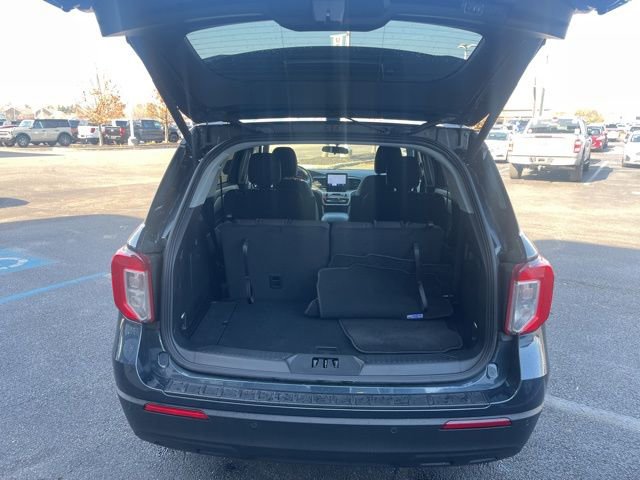 Certified 2023 Ford Explorer XLT image 9