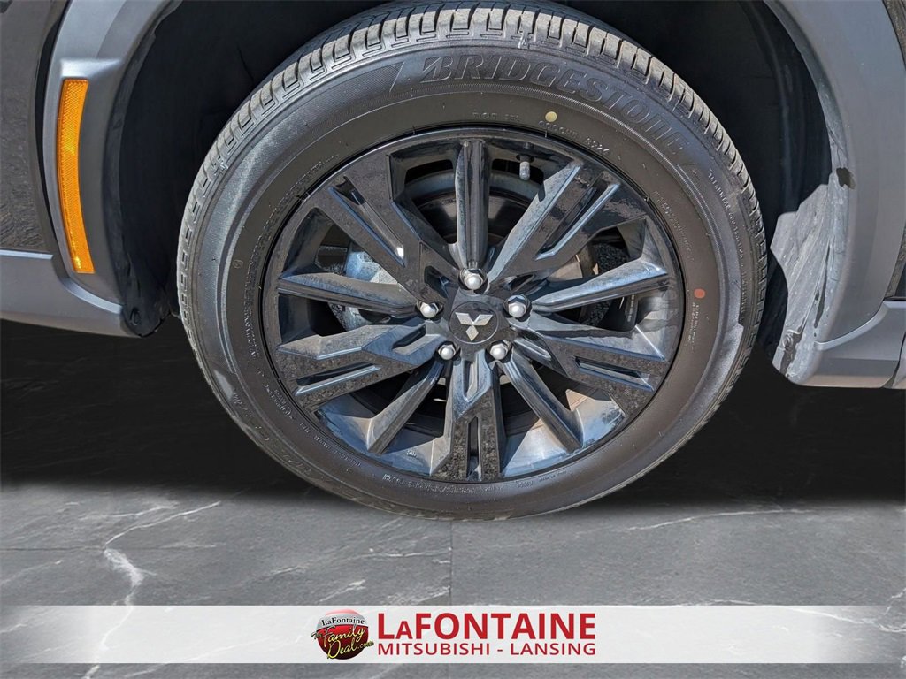 Used 2025 Mitsubishi Eclipse Cross LE image 29