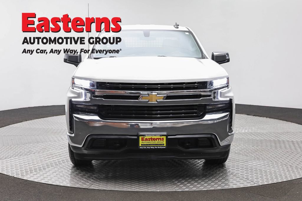 Used 2021 Chevrolet Silverado 1500 LT AWD/4WD image 2