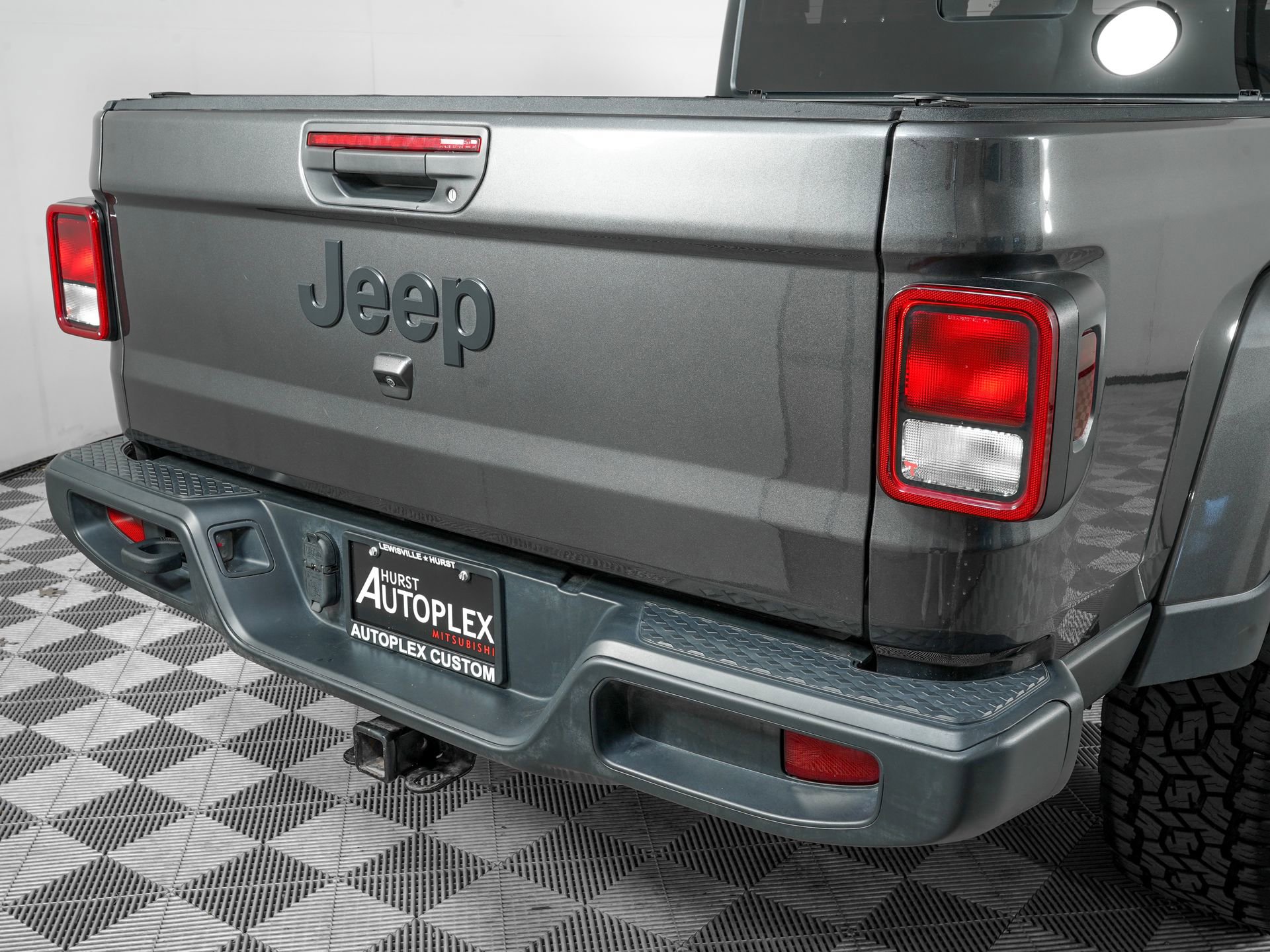 Used 2023 Jeep Gladiator Sport AWD/4WD image 29