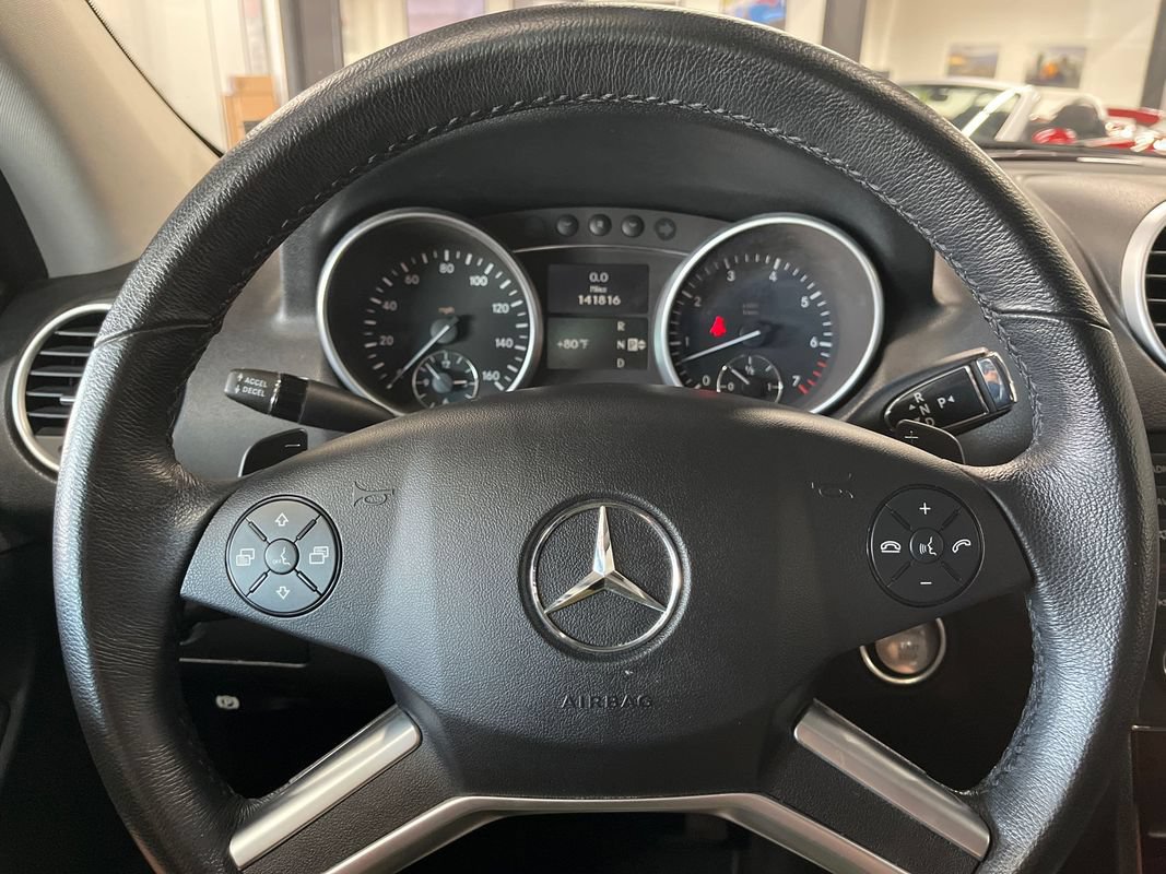 Used 2009 Mercedes-Benz ML 550 4MATIC image 40
