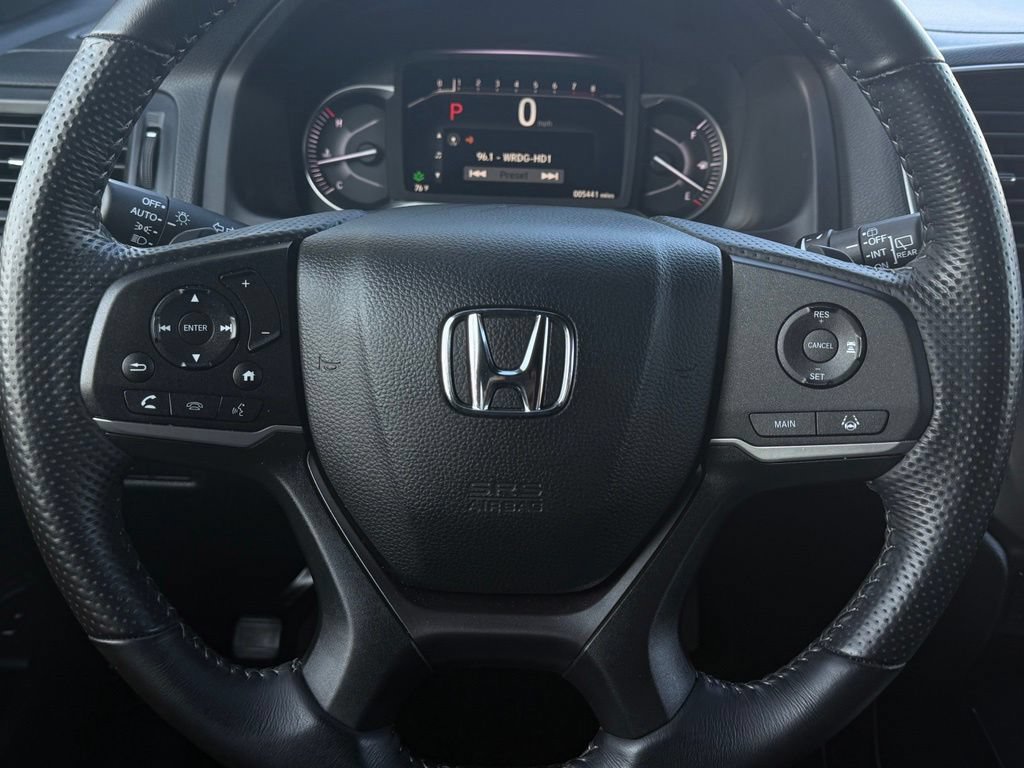 Certified 2025 Honda Passport EX-L image 12