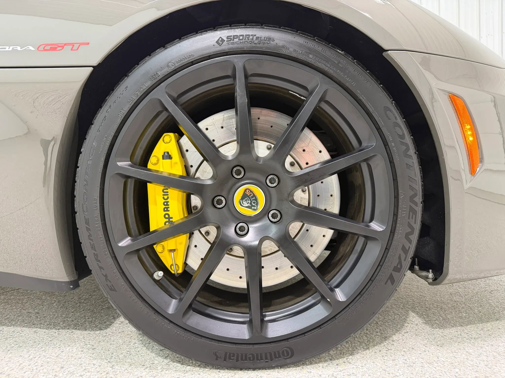 Used 2021 Lotus Evora RWD image 18