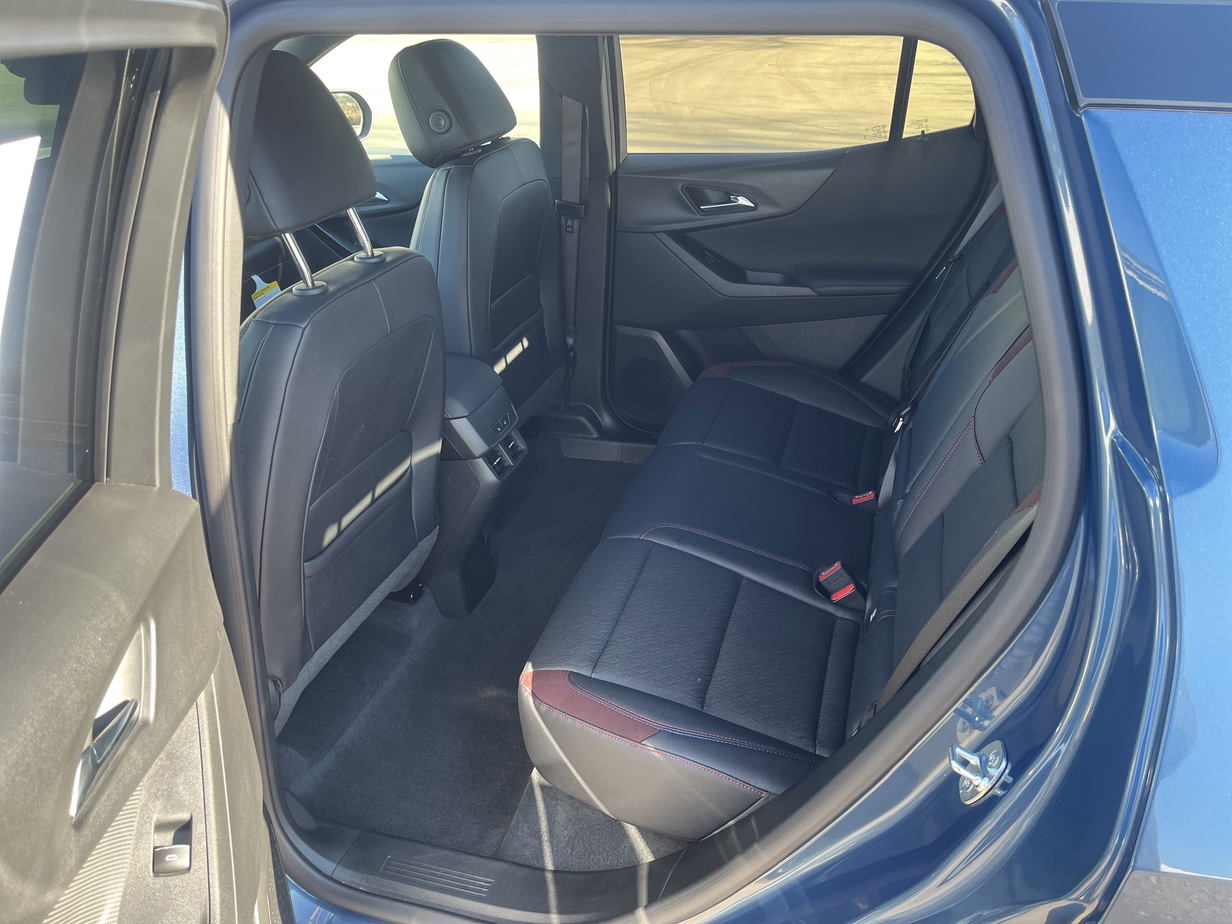 Used 2026 Chevrolet Equinox RS w/ Convenience Package III image 12