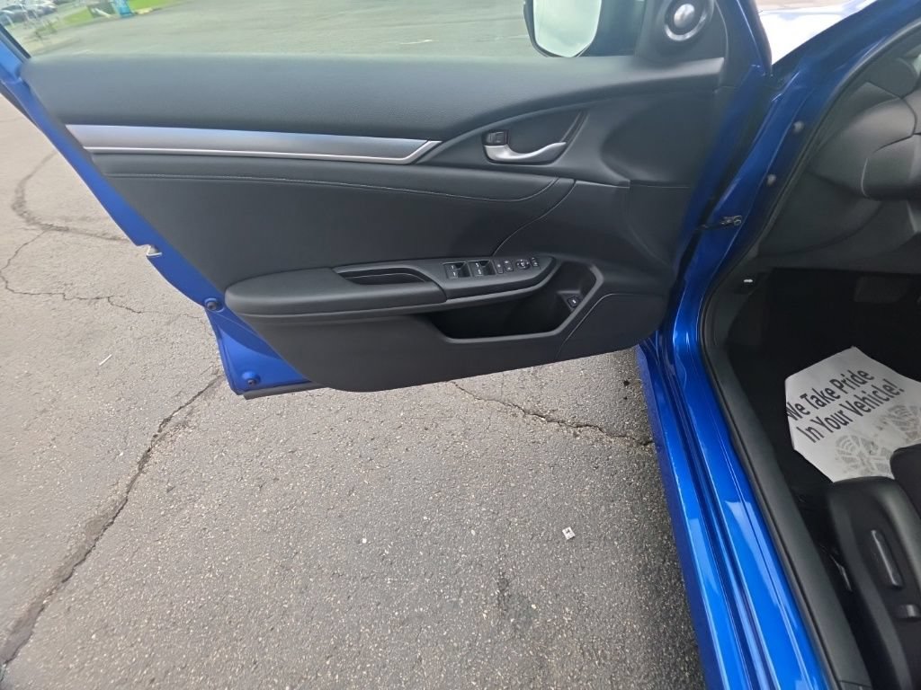 Used 2016 Honda Civic Touring image 12