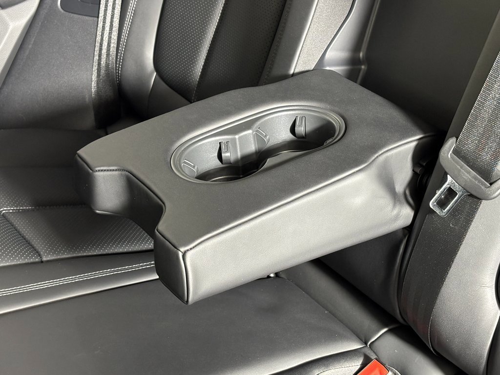 New 2026 Porsche Macan image 35