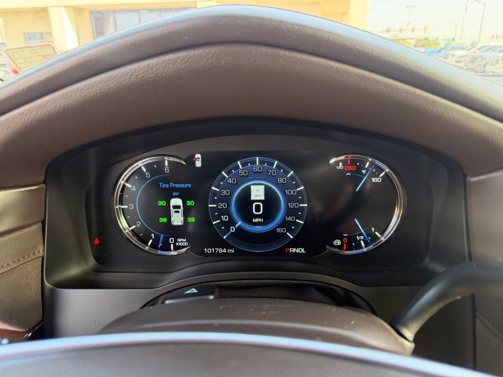 Used 2017 Cadillac Escalade ESV Luxury AWD/4WD image 37