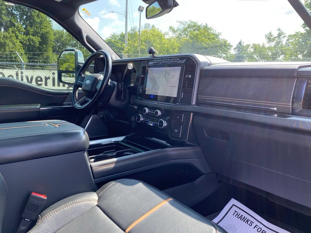 Used 2023 Ford F350 Platinum w/ Tremor Off-Road Package AWD/4WD image 22