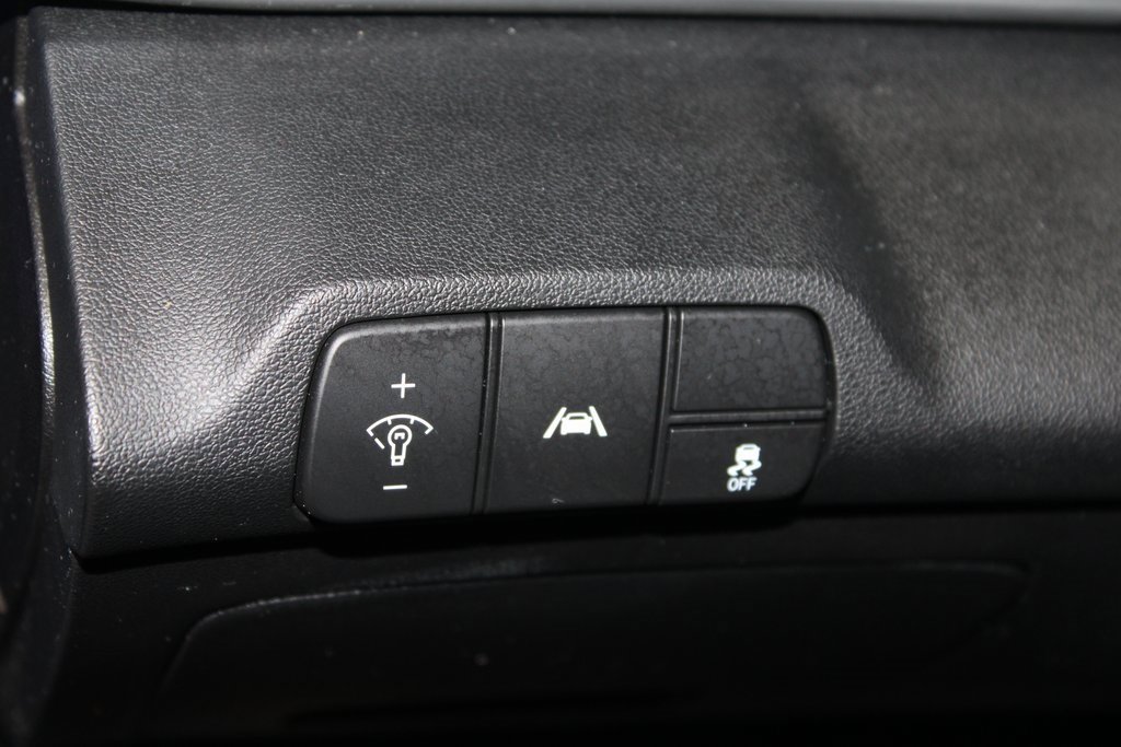 Used 2023 Hyundai Elantra SEL image 10