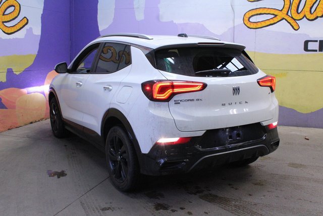 Used 2024 Buick Encore GX Sport Touring image 6