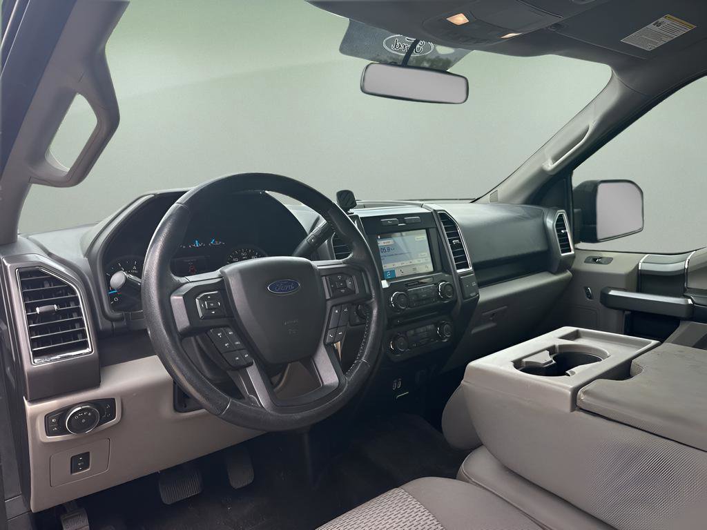 Used 2016 Ford F150 XLT w/ Equipment Group 302A Luxury AWD/4WD image 11