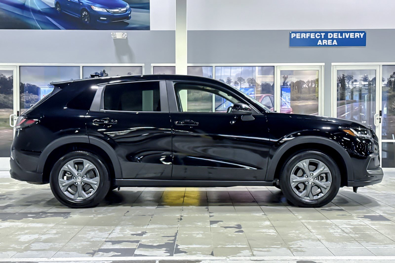 Used 2026 Honda HR-V LX image 7