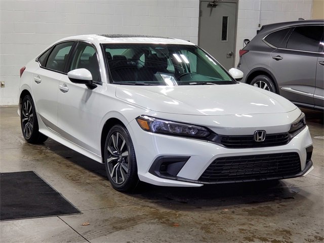 Used 2023 Honda Civic EX image 3