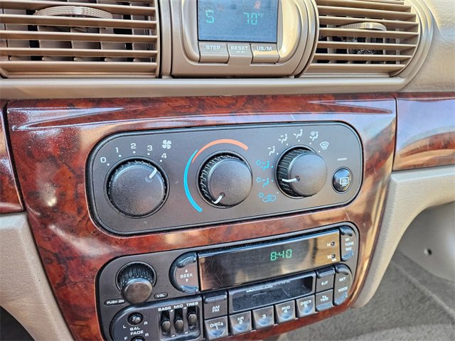 Used 2002 Chrysler Sebring LXi image 20