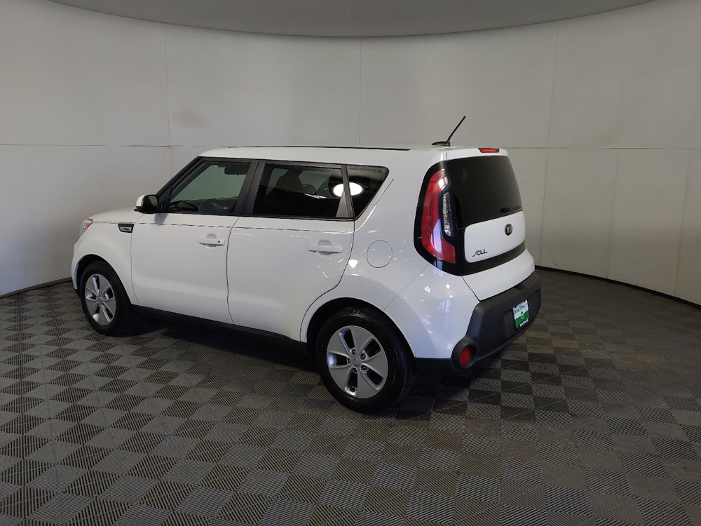 Used 2016 Kia Soul FWD image 3