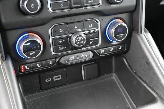 Used 2023 Chevrolet Suburban Premier AWD/4WD image 26