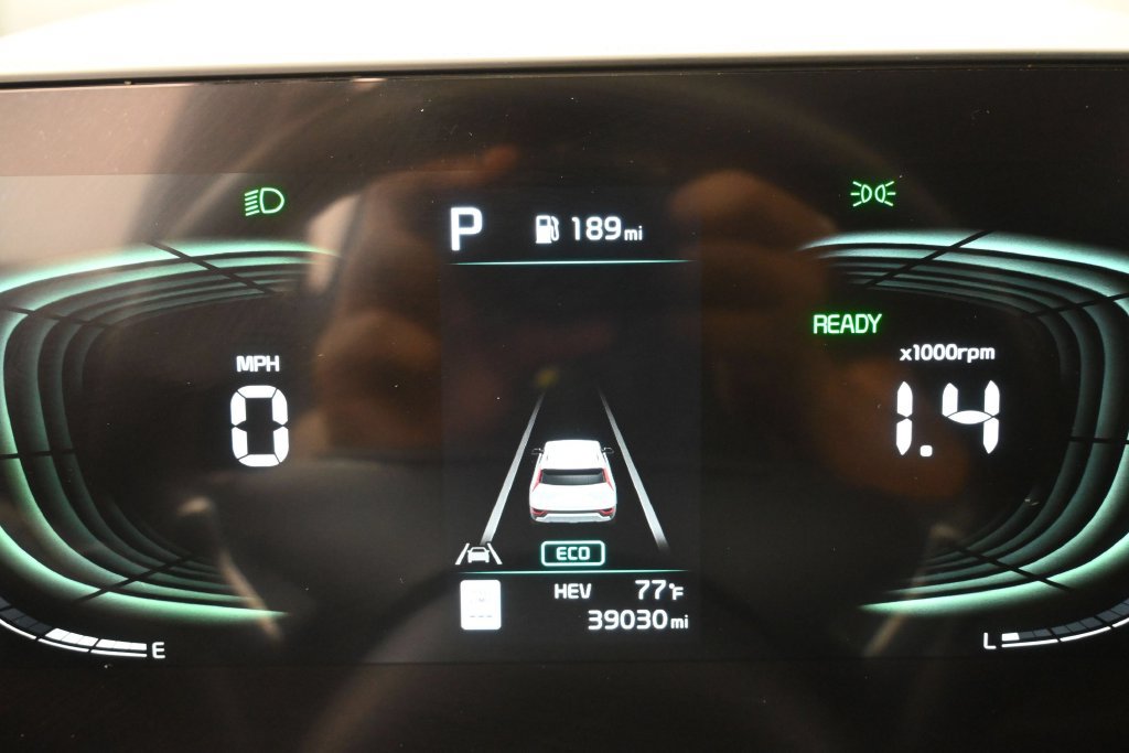 Used 2023 Kia Niro EX FWD image 17