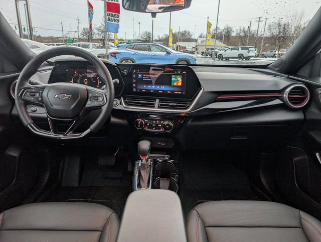 Used 2024 Chevrolet Trax RS w/ Driver Confidence Package image 11