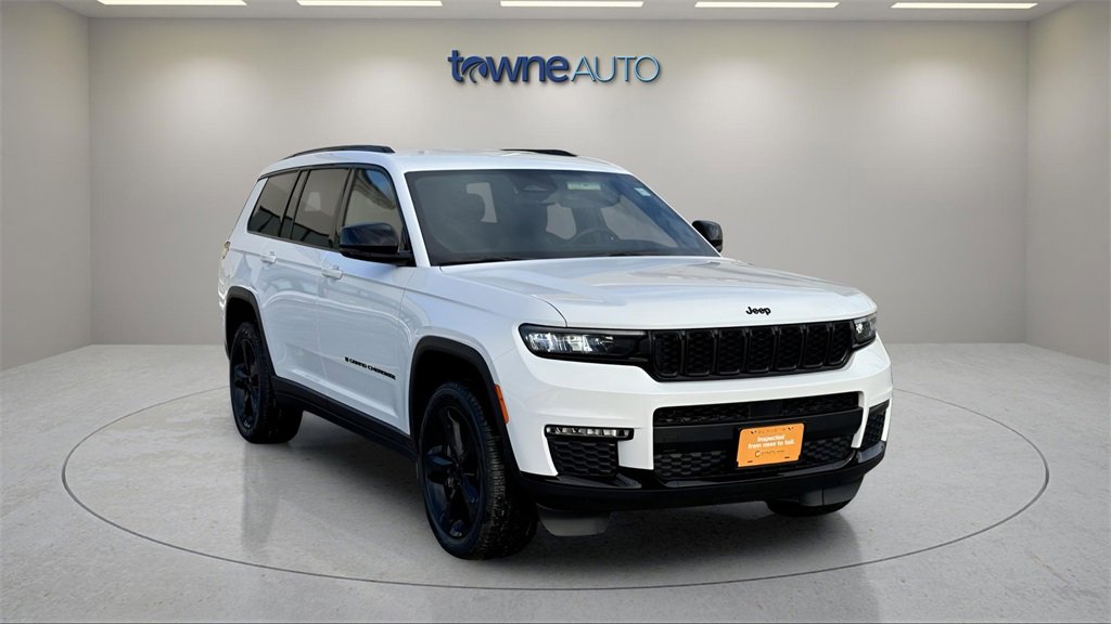 Used 2024 Jeep Grand Cherokee L Limited w/ Black Appearance Package image 7