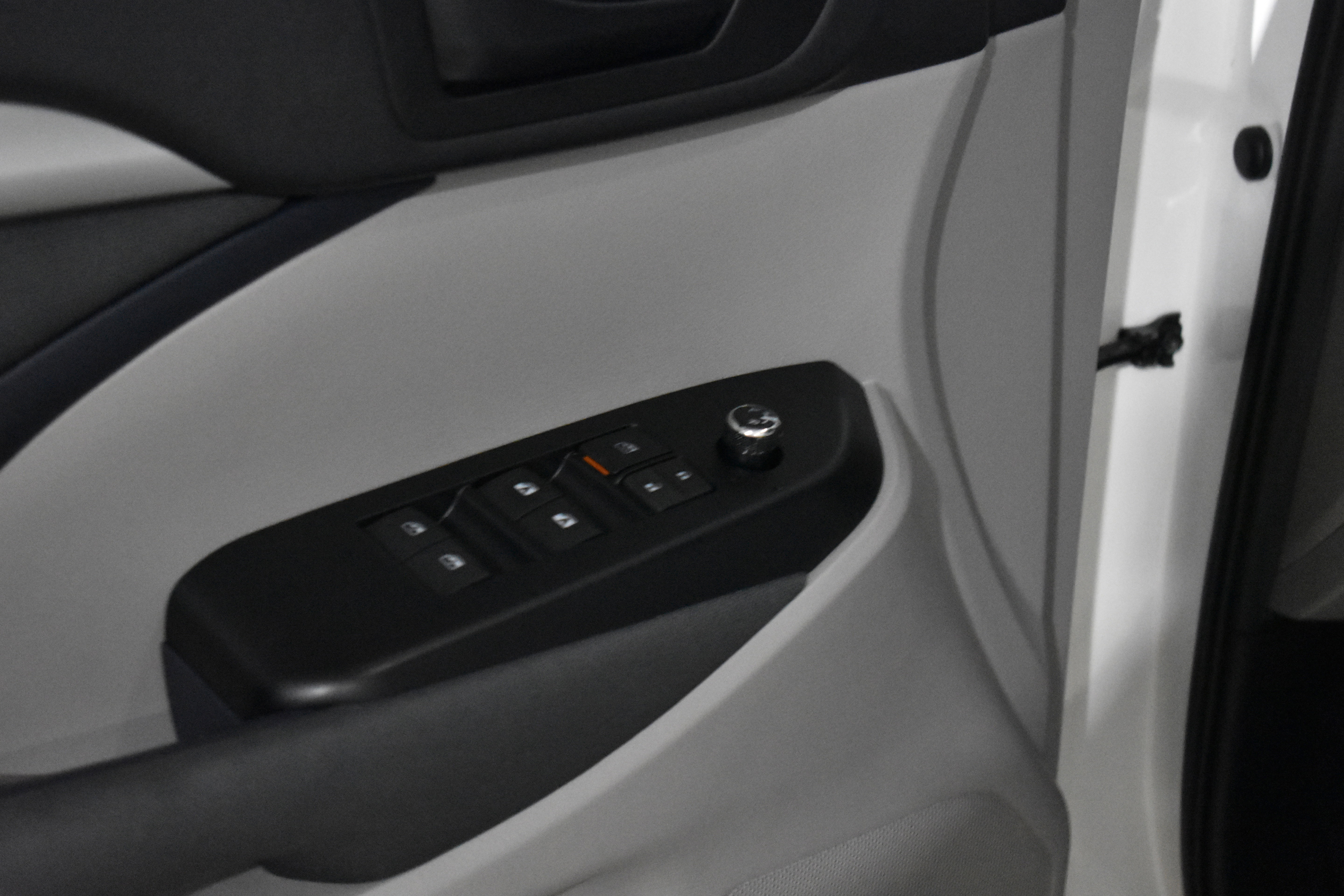 Used 2019 Toyota Highlander LE image 14