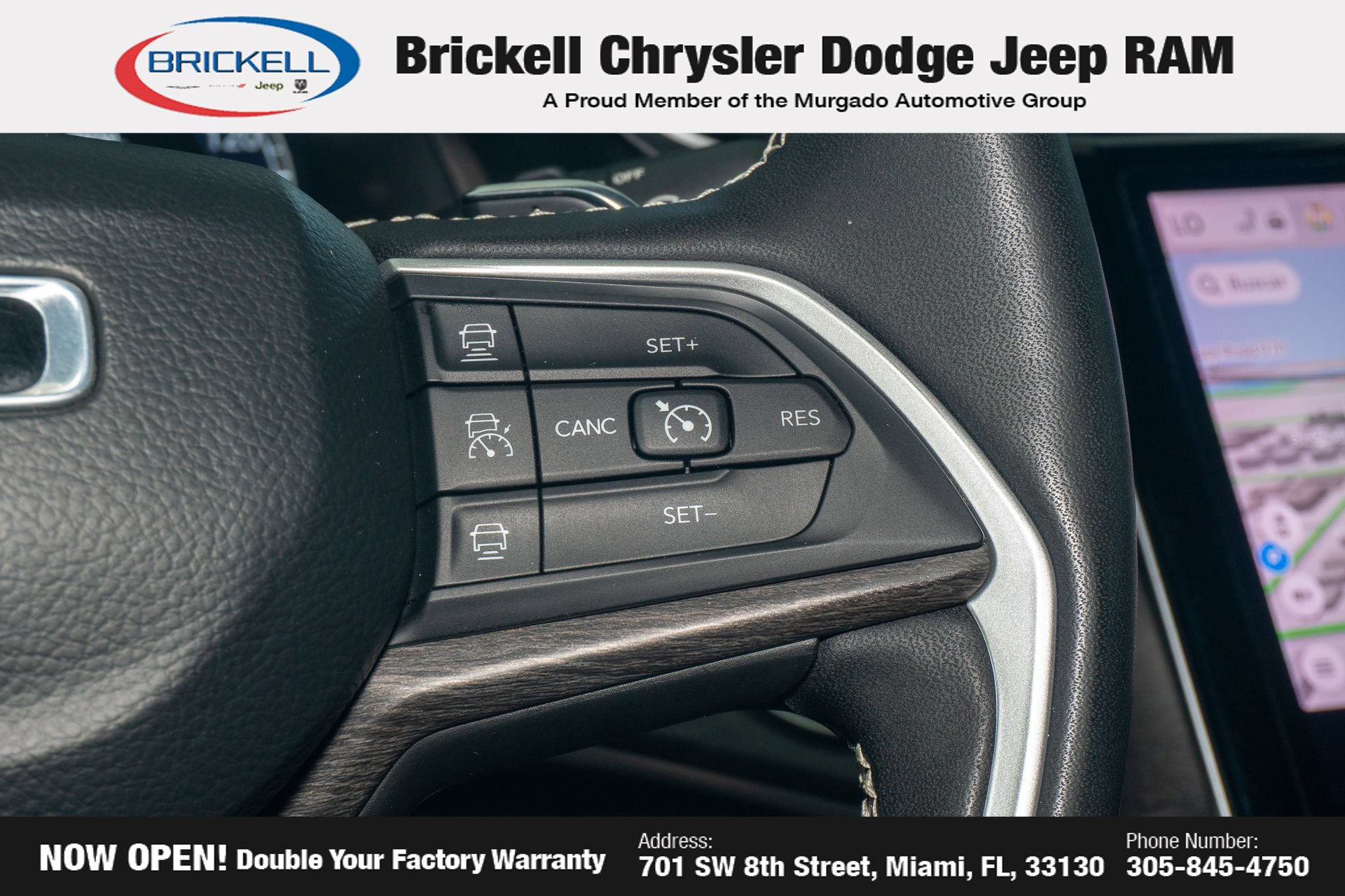 Used 2025 Jeep Grand Cherokee Limited AWD/4WD image 33