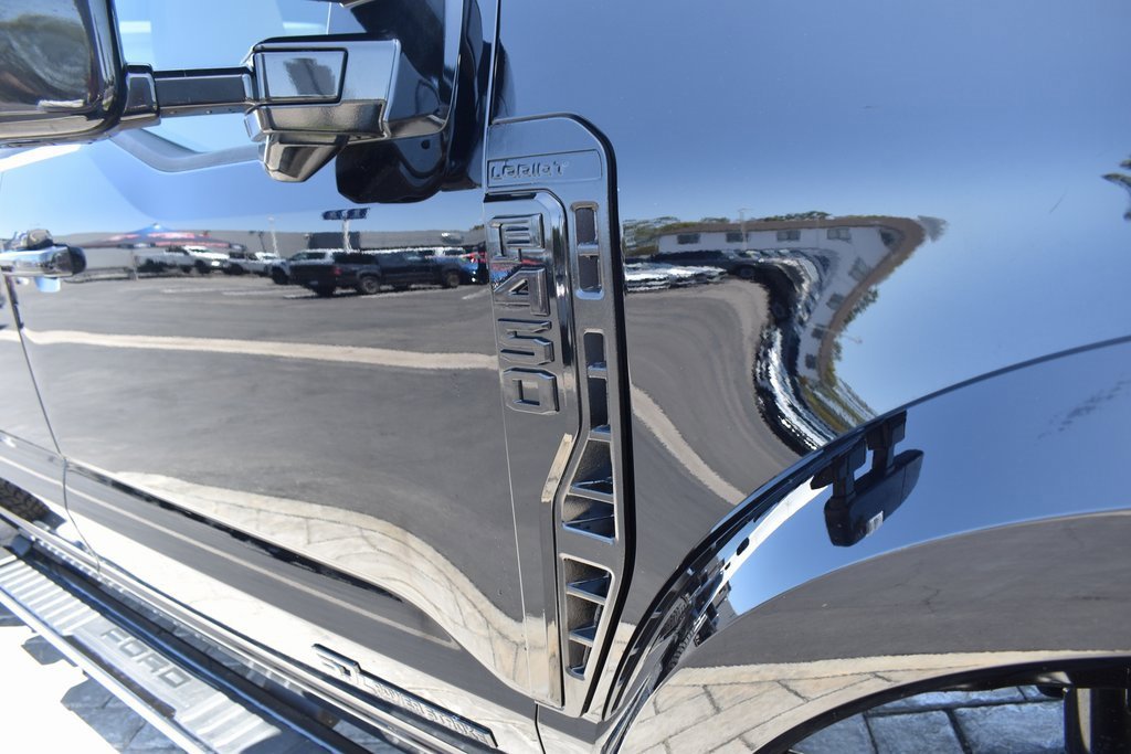 Used 2025 Ford F450 Lariat w/ FX4 Off-Road Package image 7