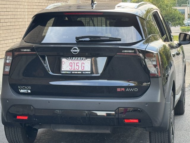 Used 2025 Nissan Kicks SR AWD/4WD image 19