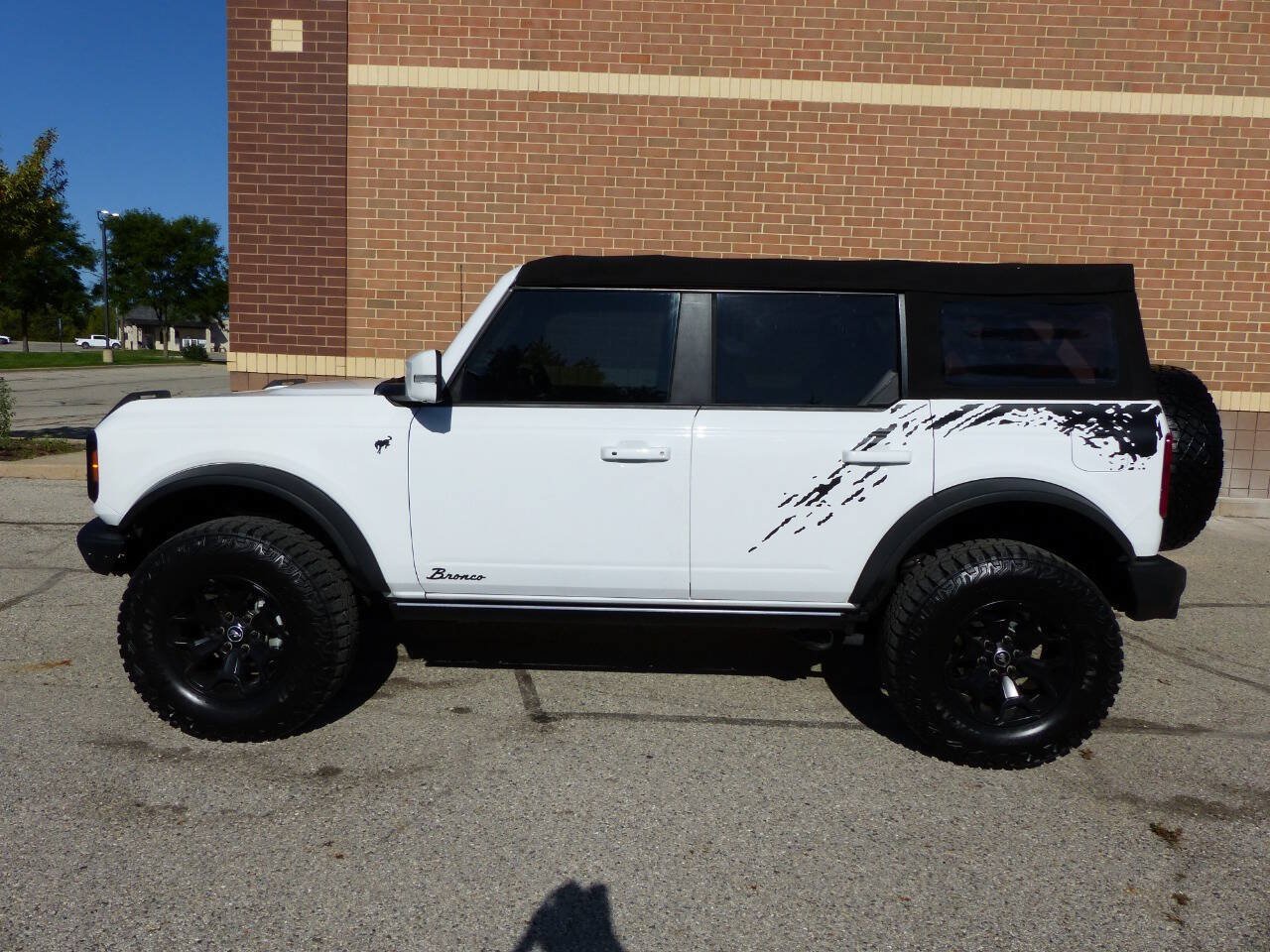 Used 2025 Ford Bronco Outer Banks AWD/4WD image 5