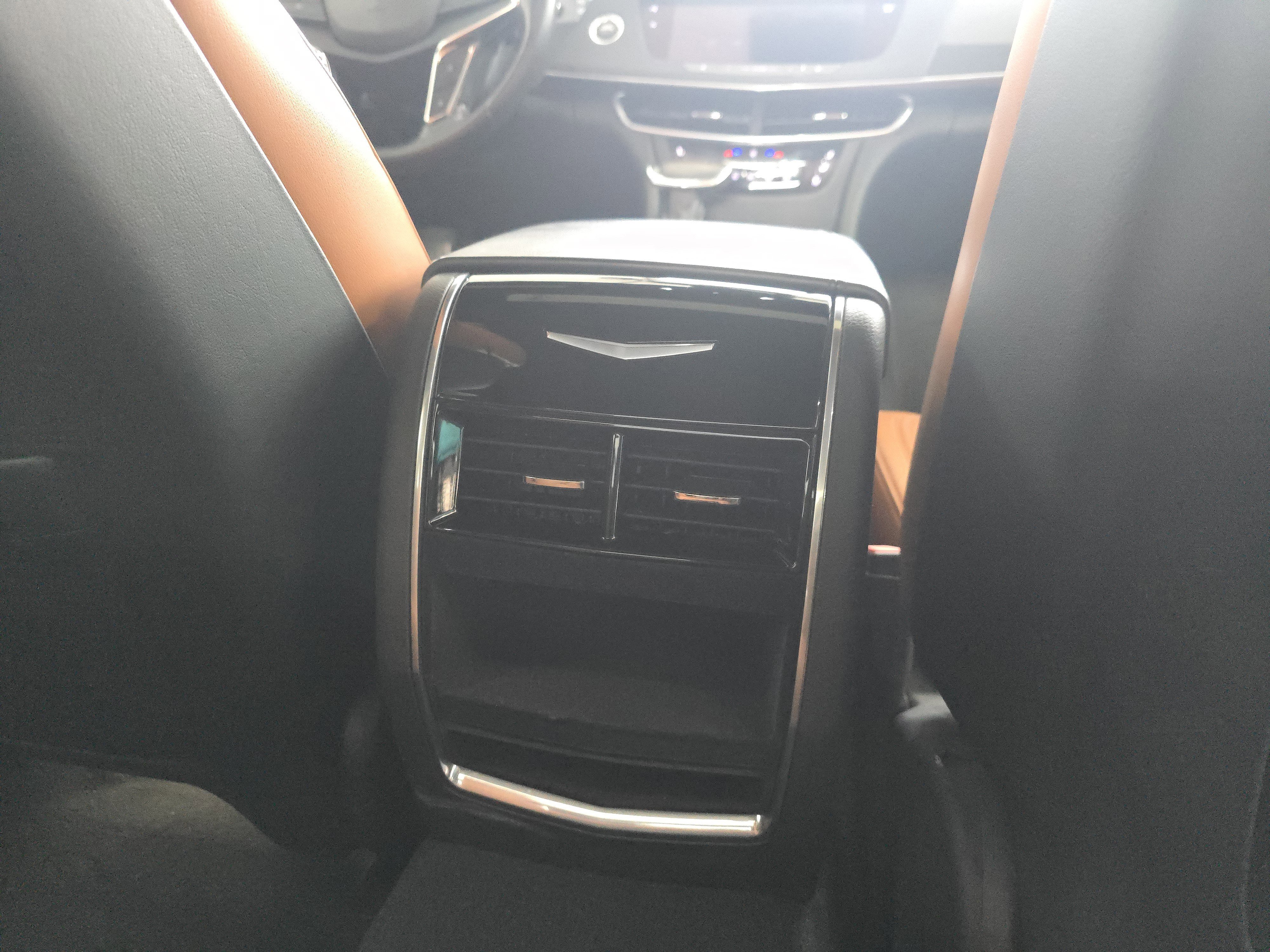 Used 2016 Cadillac CT6 Luxury image 26