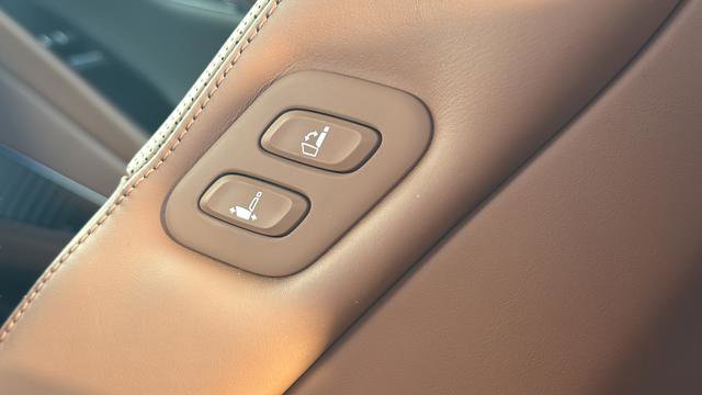 Used 2024 Genesis G80 Advanced w/ Prestige Package image 16