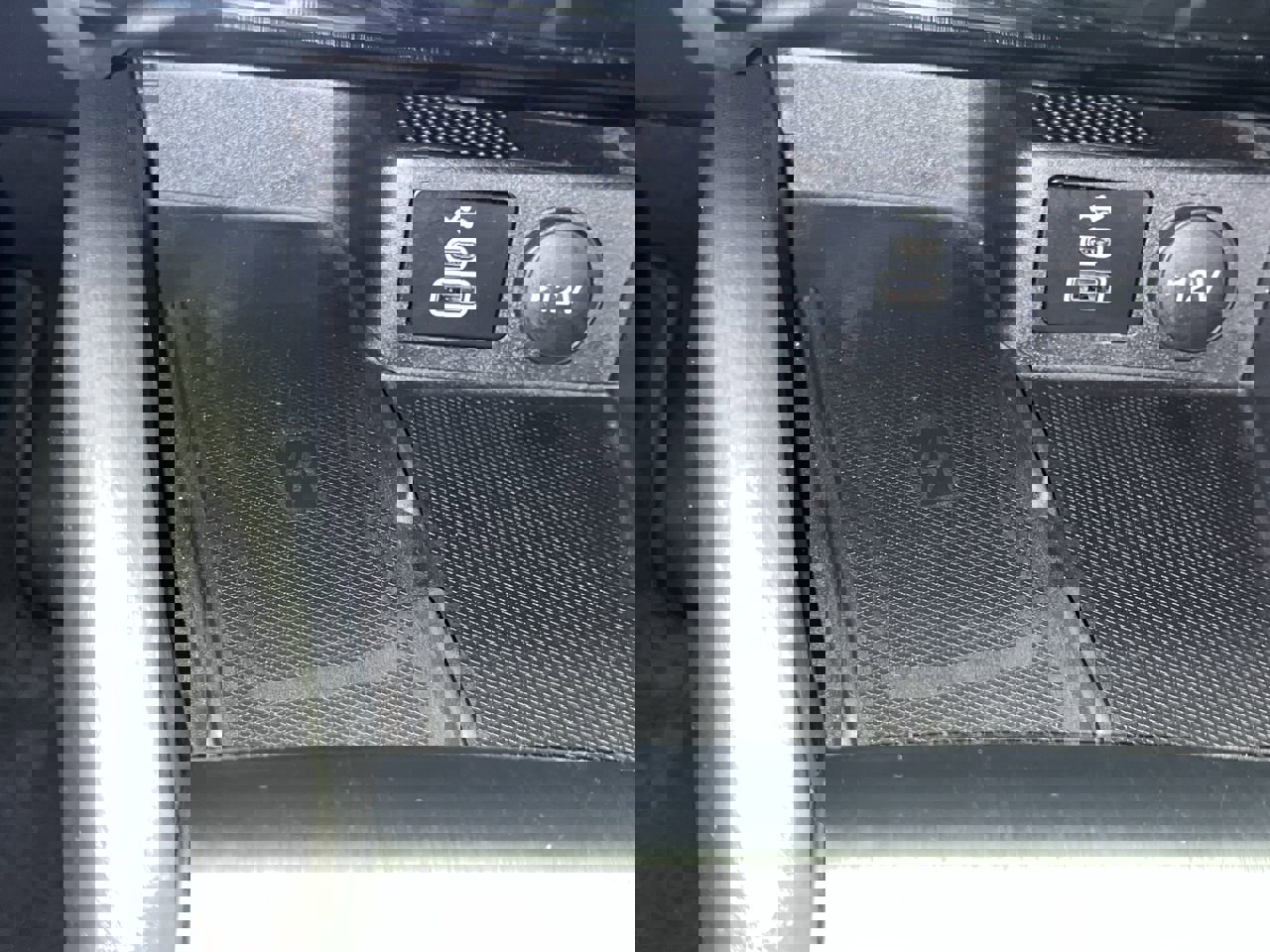 Used 2024 Ford Escape Platinum image 26