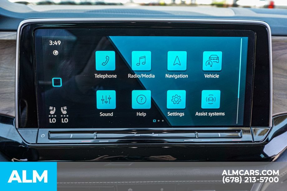 Used 2025 Volkswagen Atlas SE FWD image 35