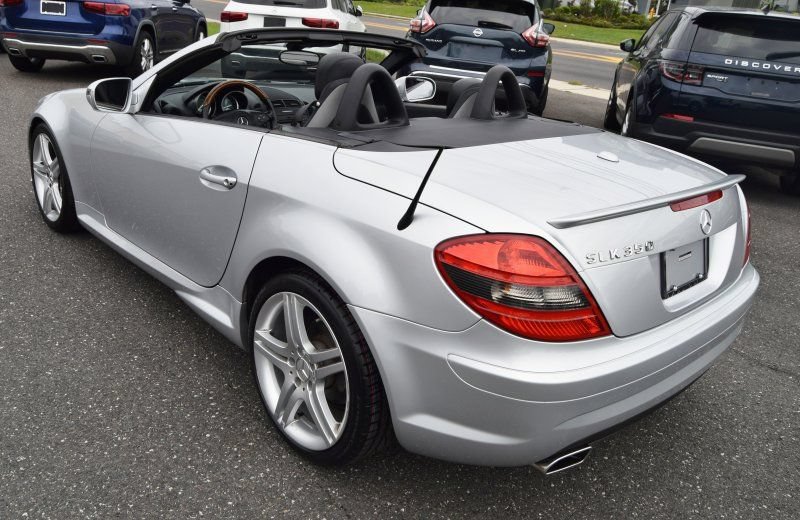 Used 2011 Mercedes-Benz SLK 350 image 7