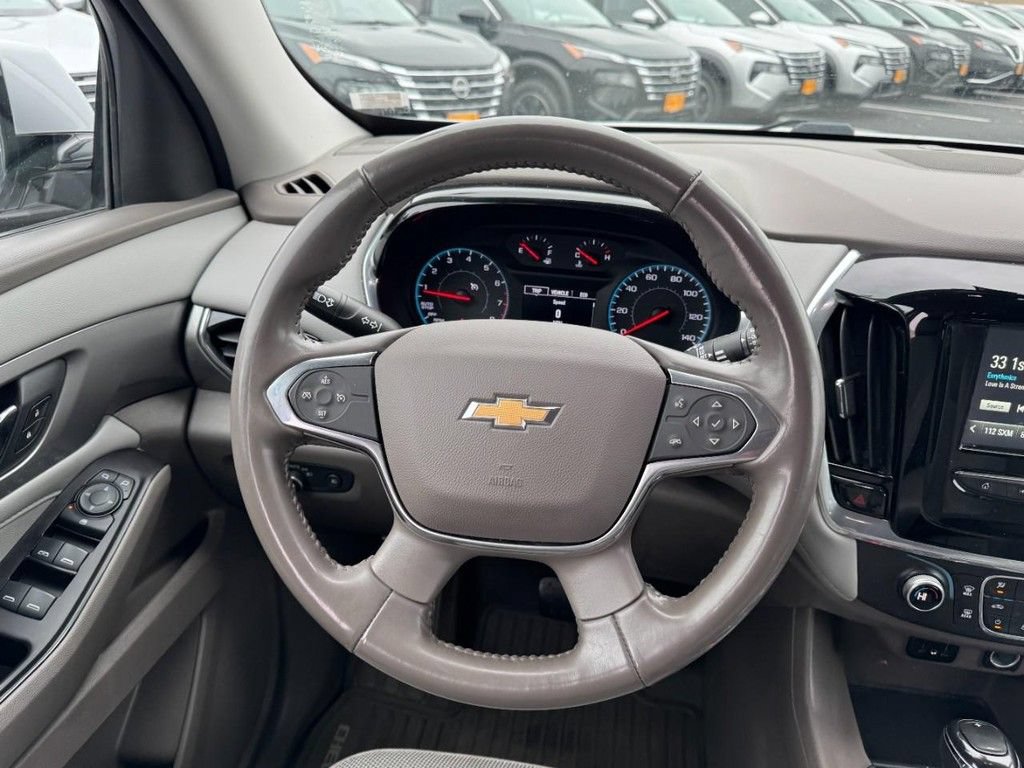 Used 2019 Chevrolet Traverse LT FWD image 12